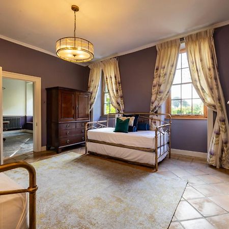 Topside House - Beautiful 7 Bedroom House With Hottub Wifi And Parking Near Bath Wells Frome Oakhill Екстер'єр фото