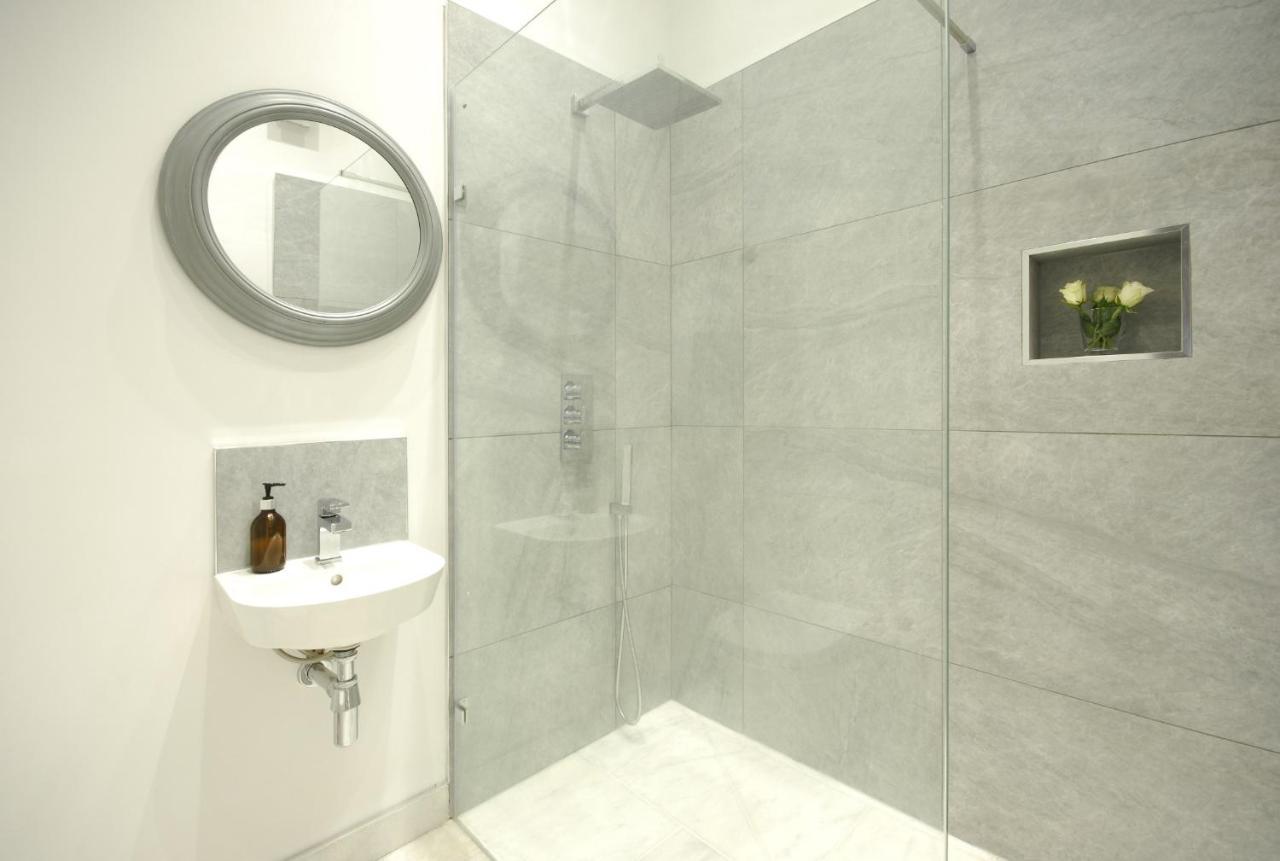 Topside House - Beautiful 7 Bedroom House With Hottub Wifi And Parking Near Bath Wells Frome Oakhill Екстер'єр фото