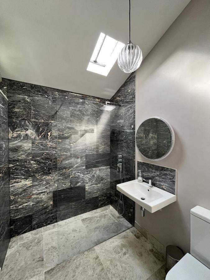 Topside House - Beautiful 7 Bedroom House With Hottub Wifi And Parking Near Bath Wells Frome Oakhill Екстер'єр фото