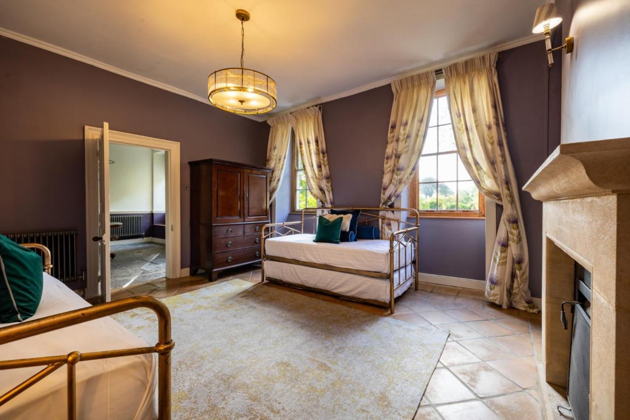 Topside House - Beautiful 7 Bedroom House With Hottub Wifi And Parking Near Bath Wells Frome Oakhill Екстер'єр фото