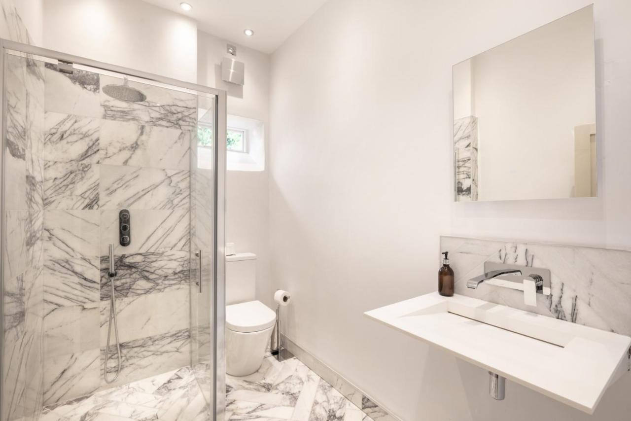 Topside House - Beautiful 7 Bedroom House With Hottub Wifi And Parking Near Bath Wells Frome Oakhill Екстер'єр фото