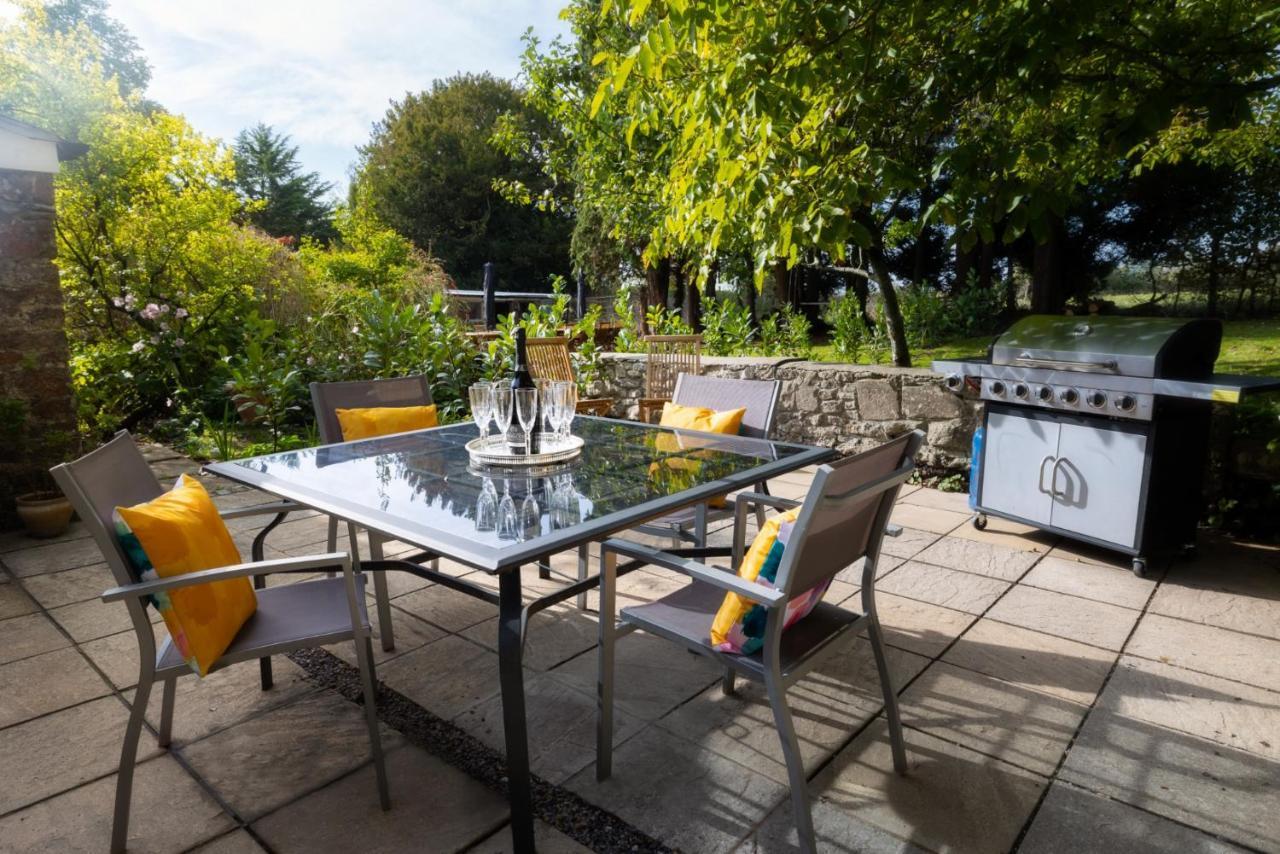 Topside House - Beautiful 7 Bedroom House With Hottub Wifi And Parking Near Bath Wells Frome Oakhill Екстер'єр фото